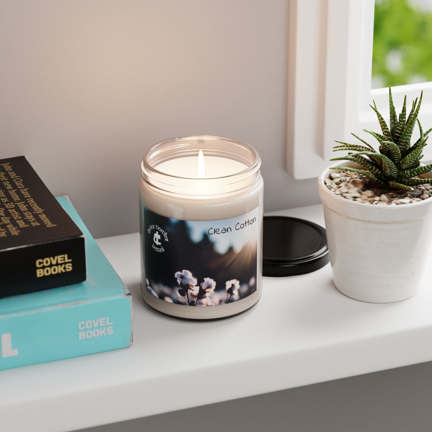 Divine Glow: Aromatic Soy Wax Candle