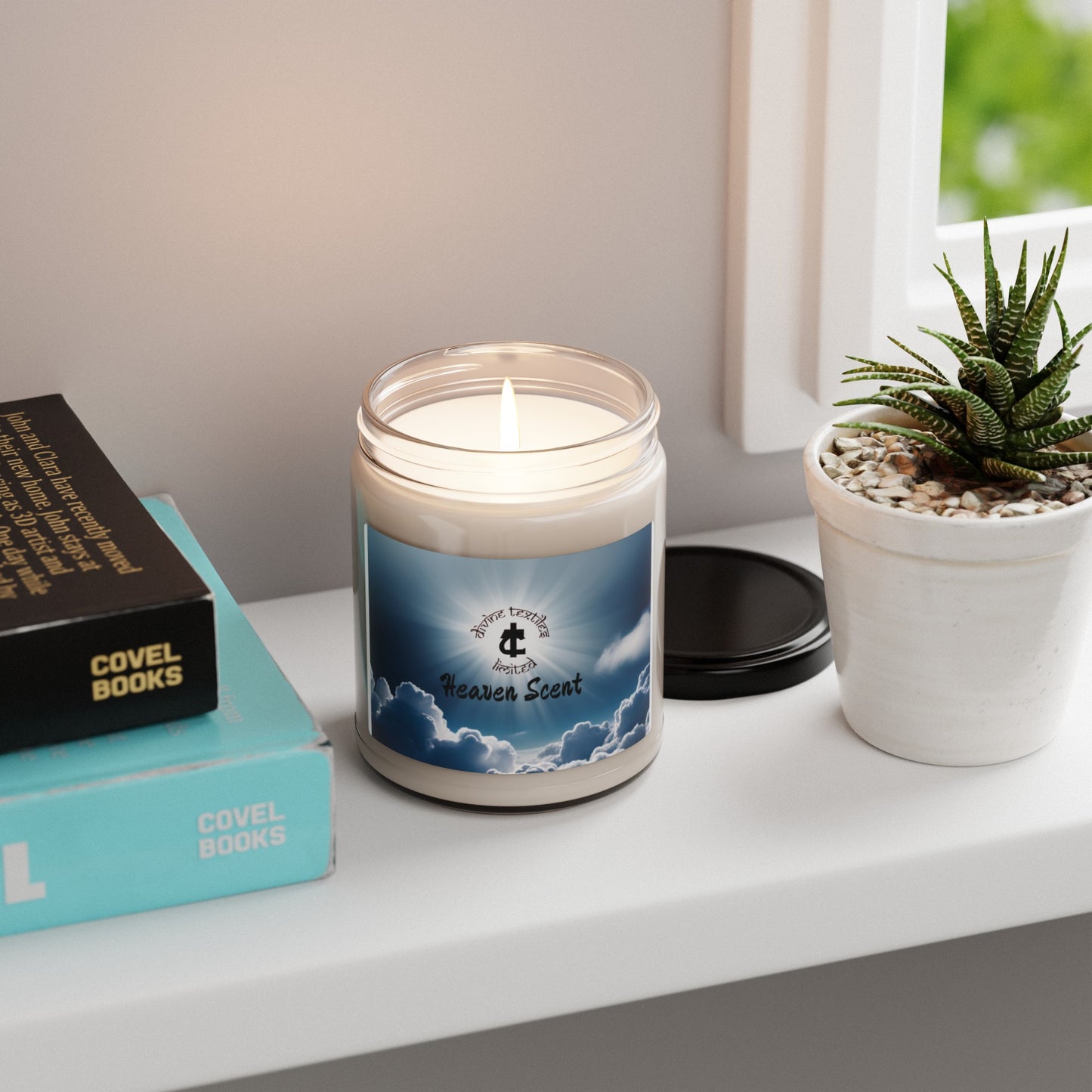 Divine Glow: Aromatic Soy Wax Candle