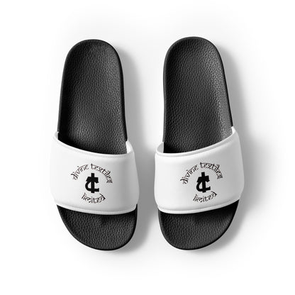 Divine Summer Men’s Slides: Your Go-To Comfort for Sunny Adventures.