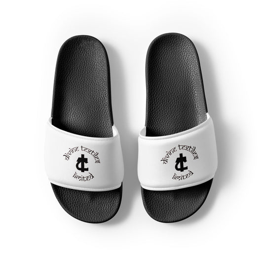 Divine Summer Men’s Slides: Your Go-To Comfort for Sunny Adventures.