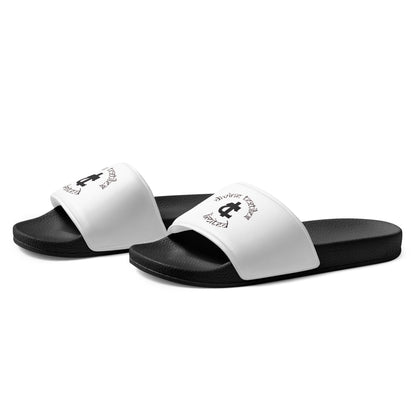 Divine Summer Men’s Slides: Your Go-To Comfort for Sunny Adventures.